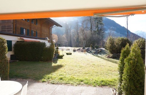 Gstaad Apartment | La Sarine 13 Studio, Dusche oder Bad, WC 2-Bettwohnung by Interhome
