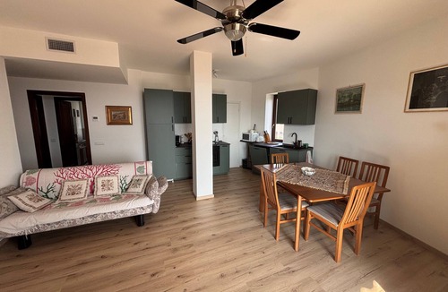 Pisano Apartment | Lake Breeze Apartment, 3 rooms and lake view