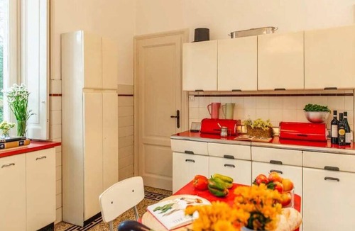Monate Villa | Lake Monate villa