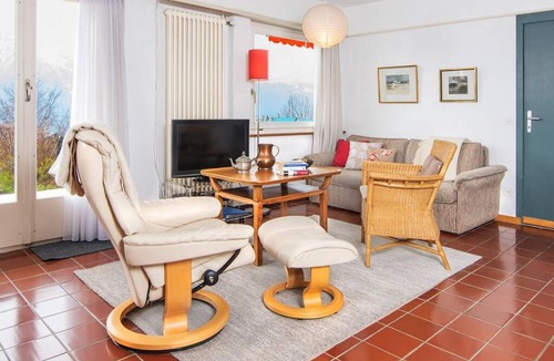 Aeschlen ob Gunten Apartment | Lake Thun Alps Scenic Views and Concierge by SwissHut