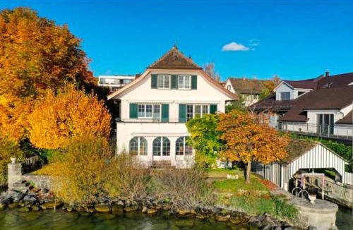 Meilen District Villa | Lakefront Villa