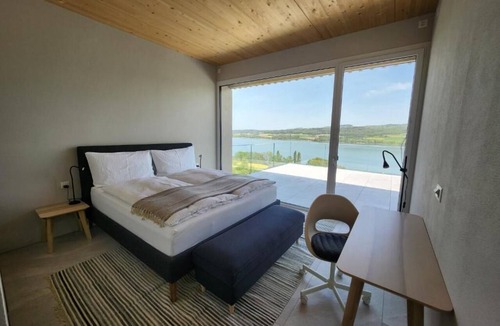 Beinwil am See Hotel | Lakeview Guest Rooms Rooftop Terrace