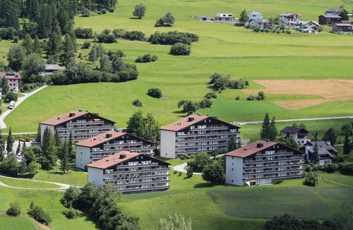 Cunter Apartment | Las Vals A2 Appartement/Fewo, Bad, WC, 2 Schlafräume 3 Zimmerwohnung - 4 Betten by Interhome