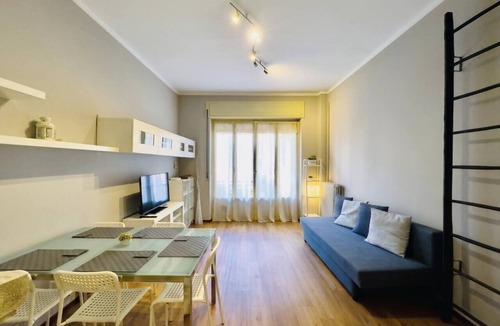 Sesto Calende Apartment | Leonardo Academy at 2': spacious three-bedroom apartment in downtown