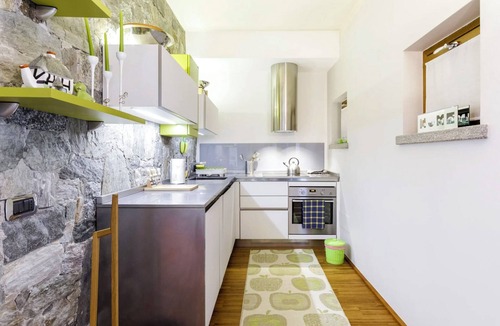 Carcioni Apartment | LInfinity Pool Belgirate by Lago Reisen