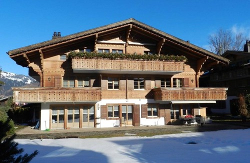 Saanen Apartment | Lisa Appartement/Fewo, Dusche oder Bad, WC 4-Bettwohnung by Interhome