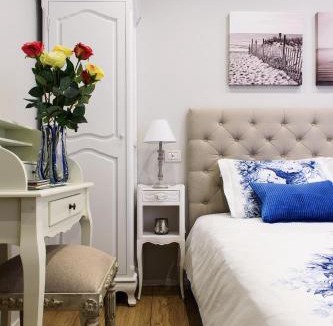 Como City Centre House | Lora Center Room, near the lake with air conditioner