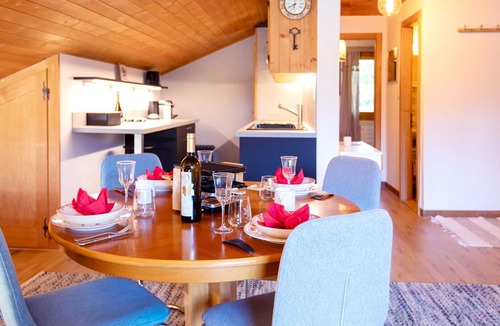 Barboleusaz Apartment | Lovely apartment for 4 people with WIFI, TV, balcony and parking