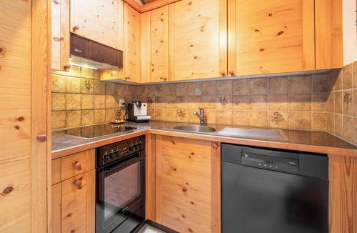 Falera Apartment | Lovely apartment for 4 people with WIFI, TV, balcony and panoramic view