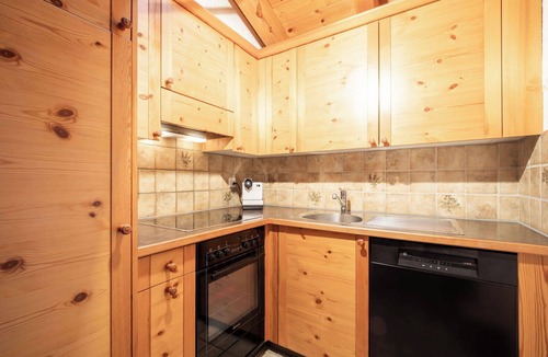 Falera Apartment | Lovely apartment for 4 people with WIFI, TV, balcony and panoramic view