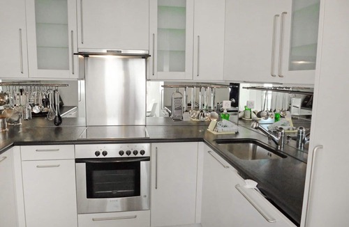 Samedan Apartment | Lovely apartment for 4 guests with WIFI, TV, balcony and pets allowed