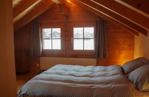 Lenk Apartment | Lovely apartment for 4 people with WIFI, TV and balcony
