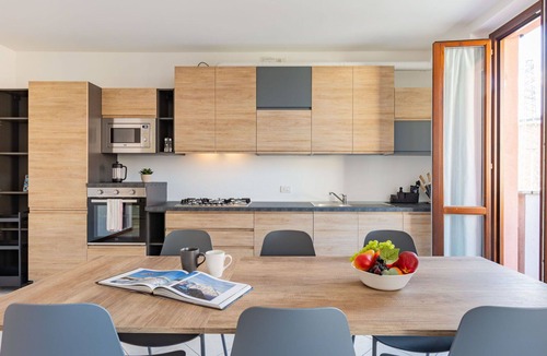 Dervio Apartment | Lovely apartment for 6 people with WIFI, TV, balcony and pets allowed
