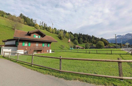 Lenk Apartment | Lovely apartment for 8 guests with WIFI
