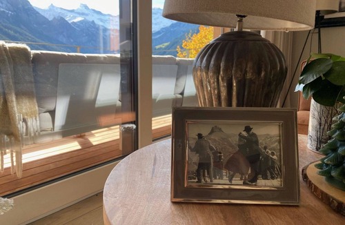 Adelboden Apartment | Lovely apartment for 6 people with WIFI, TV and balcony