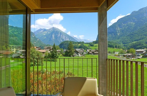 Meiringen Apartment | Lovely apartment for 8 guests with WIFI, TV, terrace and pets allowed
