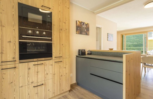 Valtellina House | Lovely apartment in villa for 8 people with WIFI, A/C, TV, terrace and pets allowed