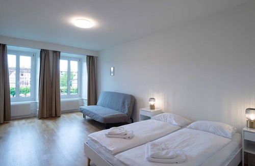 Lucerne Apartment | LU Uranus l - Chapel Bridge HITrental Apartment