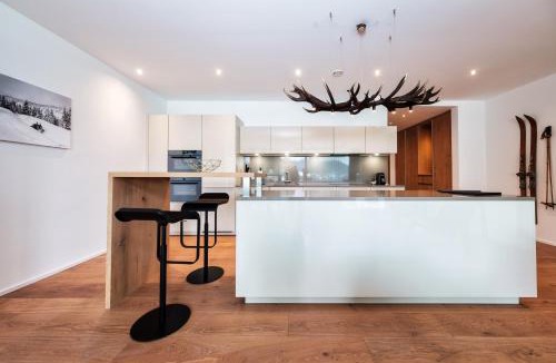 Davos-Dorf Apartment | Luxury Davos Apartment for 4 - Panorama Terrace & 5 Star Hotel Spa