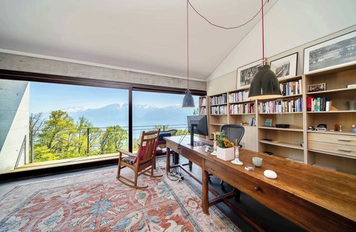 Mont Pelerin Villa | Luxury Villa Retreat with Garden & Lake Views
