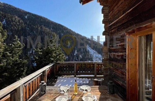 Saint-Luc Ski Chalet | Magnificent chalet with unobstructed views for 8 people - 4 bedrooms - 3 bathrooms - 2-car garage.Sh