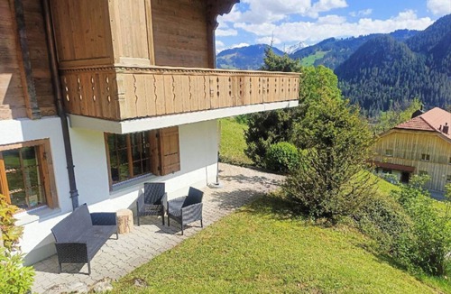 Saanen Apartment | Malgré-tout Appartement/Fewo, Dusche oder Bad, WC, 1 Schlafraum 2-Bettwohnung by Interhome