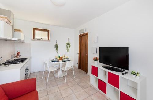 Desenzano del Garda Apartment | Mandorli 1-18 by Wonderful Italy