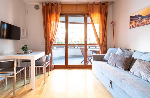 Vimodrone Apartment | Martesana Terrace Flat with garage - Ospedale San Raffaele