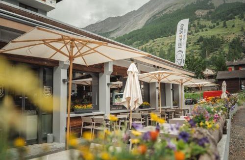 Taesch Hotel | Matterhorn Inn - Wellness & Dining - at Zermatt Shuttle Station