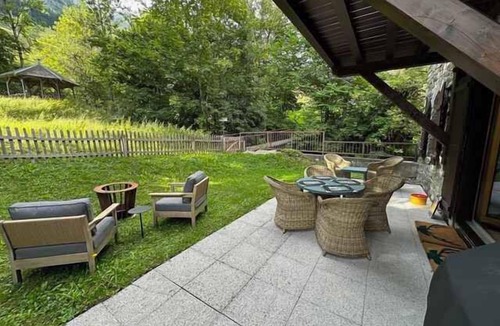 Chateau-d'Oex Apartment | Modern Garden Chalet APT With SPA and Pool