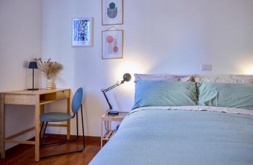 Lorenteggio Apartment | Moderno e accogliente Bilocale Metro 4 Frattini con aria condizionata e 15 minutes to city center