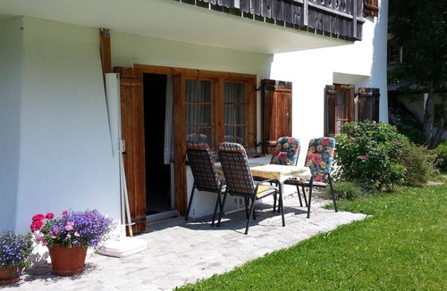 Klosters-Serneus Apartment | Monbielerstrasse 210 Appartement/Fewo, Dusche oder Bad, WC 2½-Zimmerwohnung by Interhome