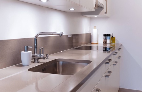 Montreux Apartment | Montreux 1 Bedroom Lake View Apartments + Spa C2.6