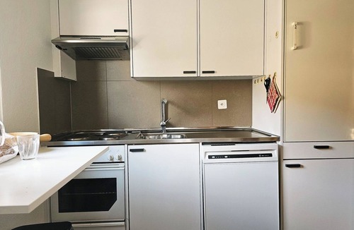 Klosters Dorf Apartment | Murmeli 3 Appartement/Fewo, Dusche oder Bad, WC 5 1/2-Zimmerwohnung by Interhome