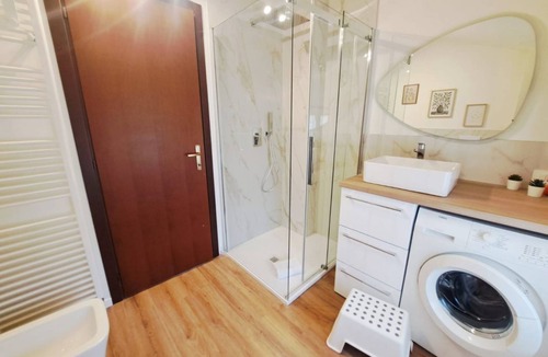 Como Apartment | Near Como City Center (Napoleona Loft)