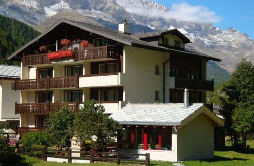 Saas Almagell Apartment | Nice apartment for 5 people with WIFI, TV and balcony