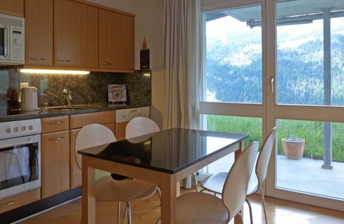 Wengen Apartment | Nice apartment for 2 guests with WIFI, TV and patio
