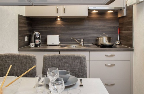 Falera Apartment | Nice apartment for 3 guests with WIFI, pool, TV, balcony and panoramic view