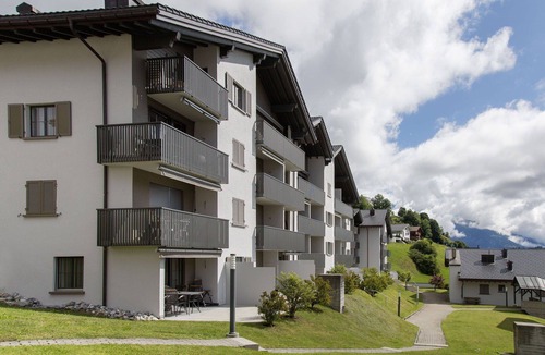 Falera Apartment | Nice apartment for 3 guests with WIFI, pool, TV, balcony and panoramic view
