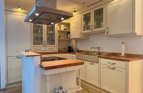 Laax Apartment | Nice apartment for 6 guests with WIFI, TV, balcony and panoramic view