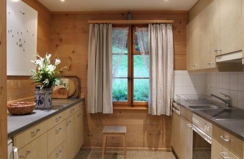 Lenk Apartment | Nice apartment for 7 people with WIFI, TV and balcony