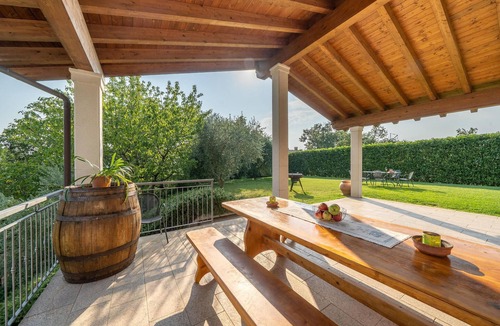 Ceredello House | Nice home in Caprino Veronese VR with outdoor swimming pool