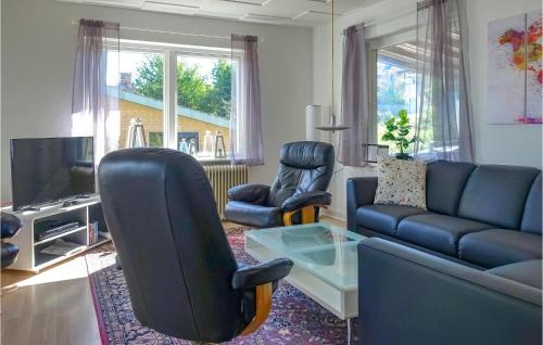 Tejn House | Nice Home In Allinge With Kitchen