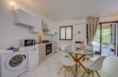 Barbarano Apartment | Niko's House Salò near Lake & beach, Salò, Italy