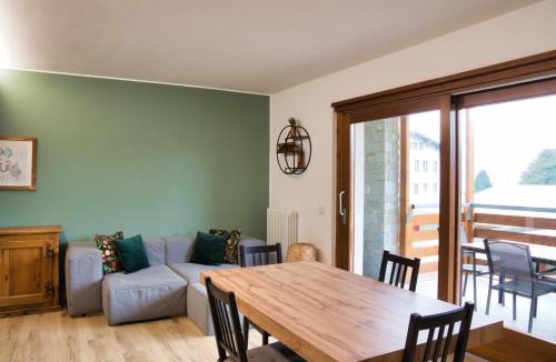 Cassina Valsassina Apartment | NNHouse: large terrace and marvelous view