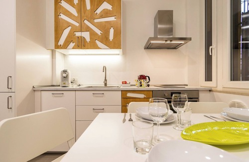 NoLo Apartment | Nolo37: Eco Chic Designer 1-bed apt Nolo. Central Location! AC, WiFi
