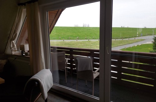 Fedderwardersiel Apartment | Oberdeck by Interhome