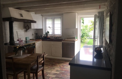 Buchillon House | Old farmhouse renovated with taste and charm/ 3 bedrooms and 2 bathrooms