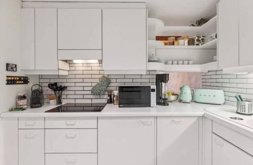 Niederdorf Apartment | Old Town Riverside | AC | Balcony | Free Parking | Water View