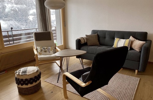 St. Luc Apartment | Outside : on the 4rd floor of a five-storey apartment house, lift, south balcony with beautiful view